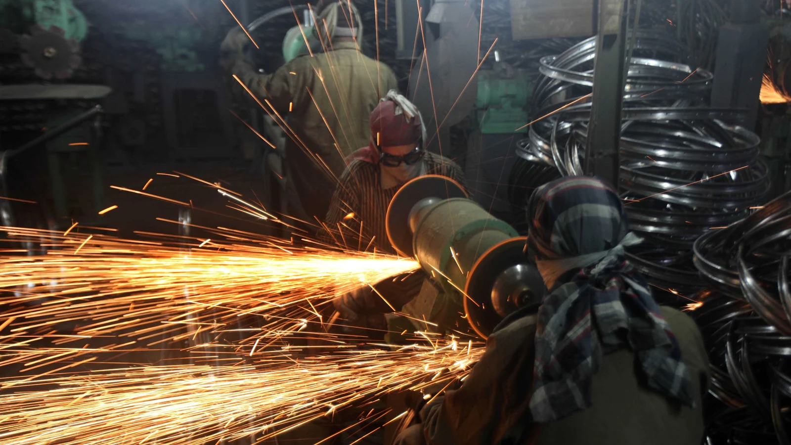 नियम-आधारित व्यवस्था की दरारें: सुधार ही भारतीय अर्थव्यवस्था को बचाने का एकमात्र रास्ता