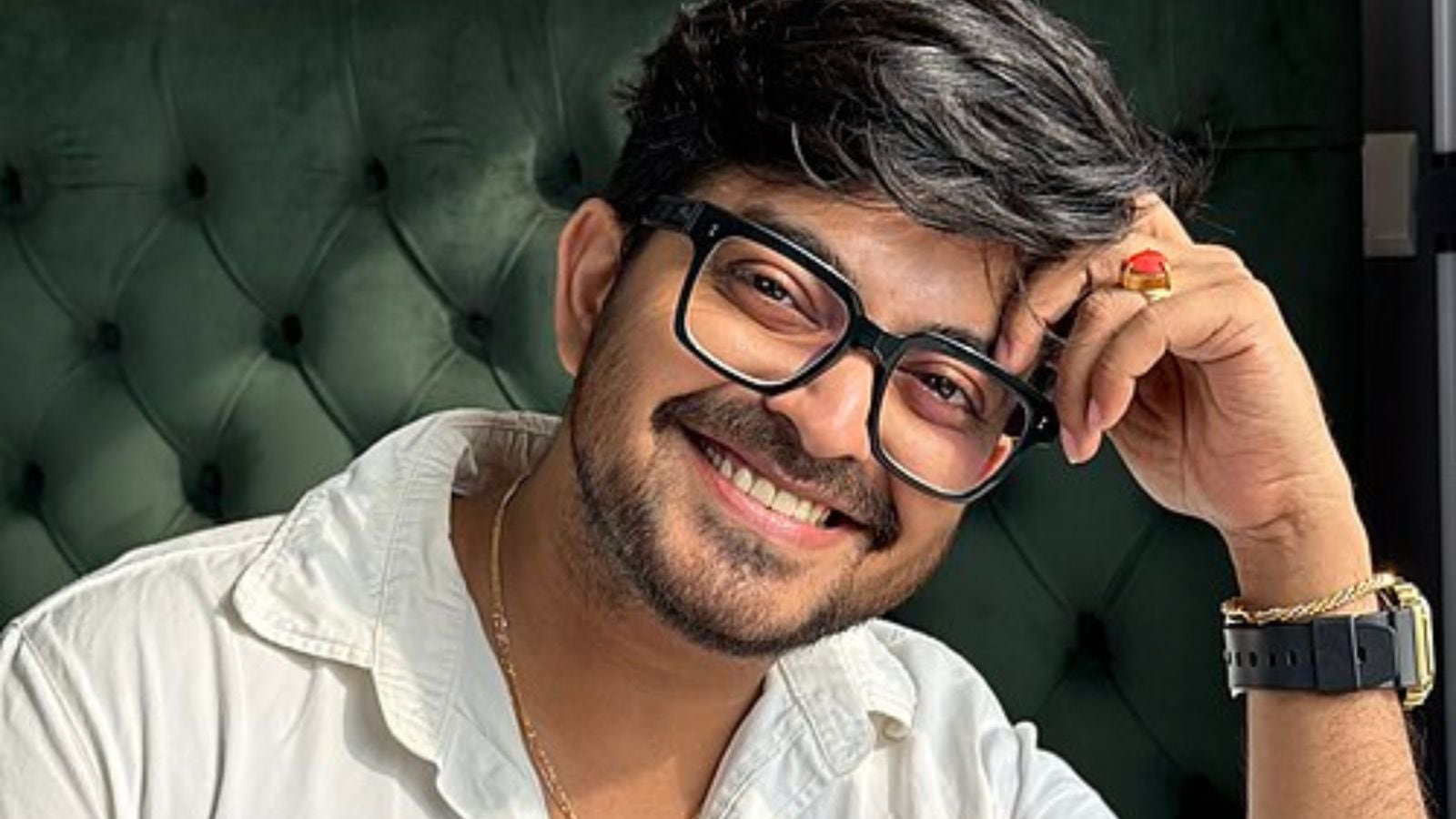 कोलकाता के पॉश रेस्टोरेंट में गाय का मांस परोसे जाने के आरोप पर वेटर गिरफ्तार: अभिनेता सायक चक्रवर्ती ने दी शिकायत