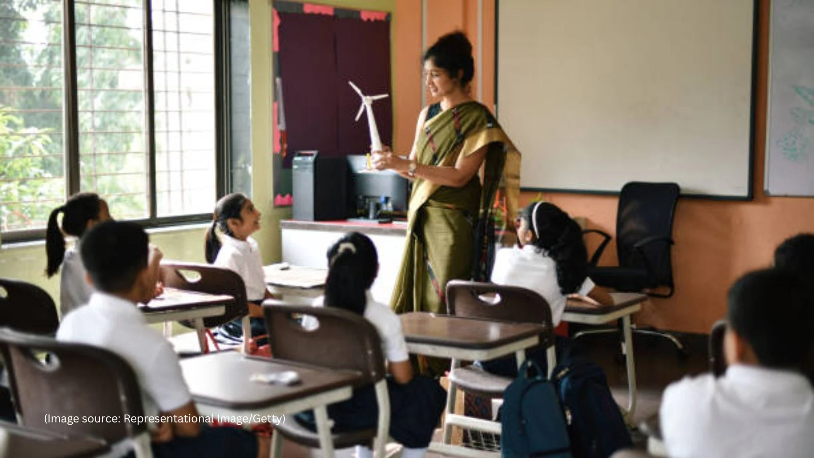 ‘हर महीने एक खतरा’: बढ़ती स्कूल फीस पर नोएडा के डॉक्टर का वायरल गुस्सा बना बहस का मुद्दा